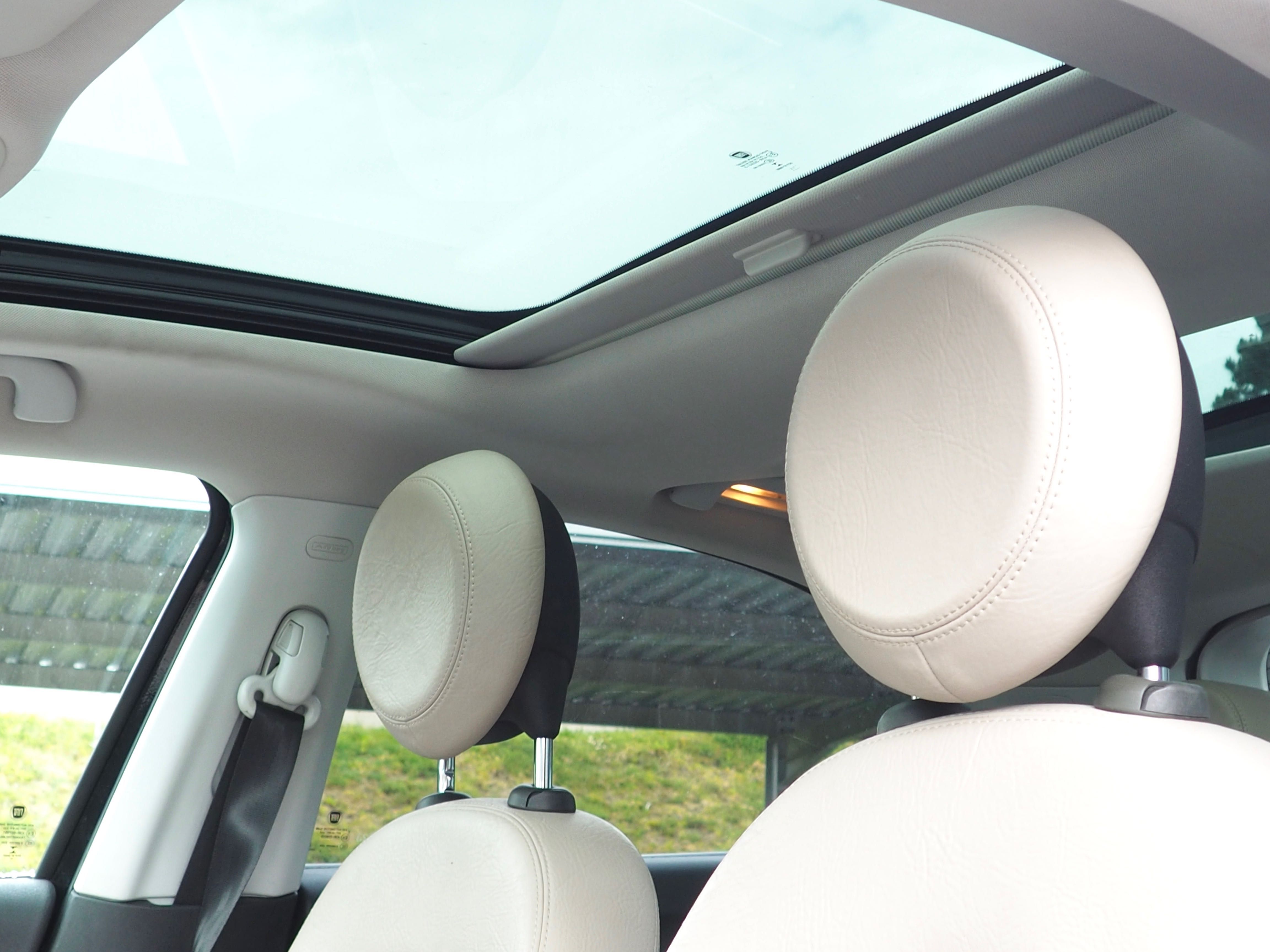 Fiat 500X automático , teto panorâmico, couro, GPS , câmara traseira