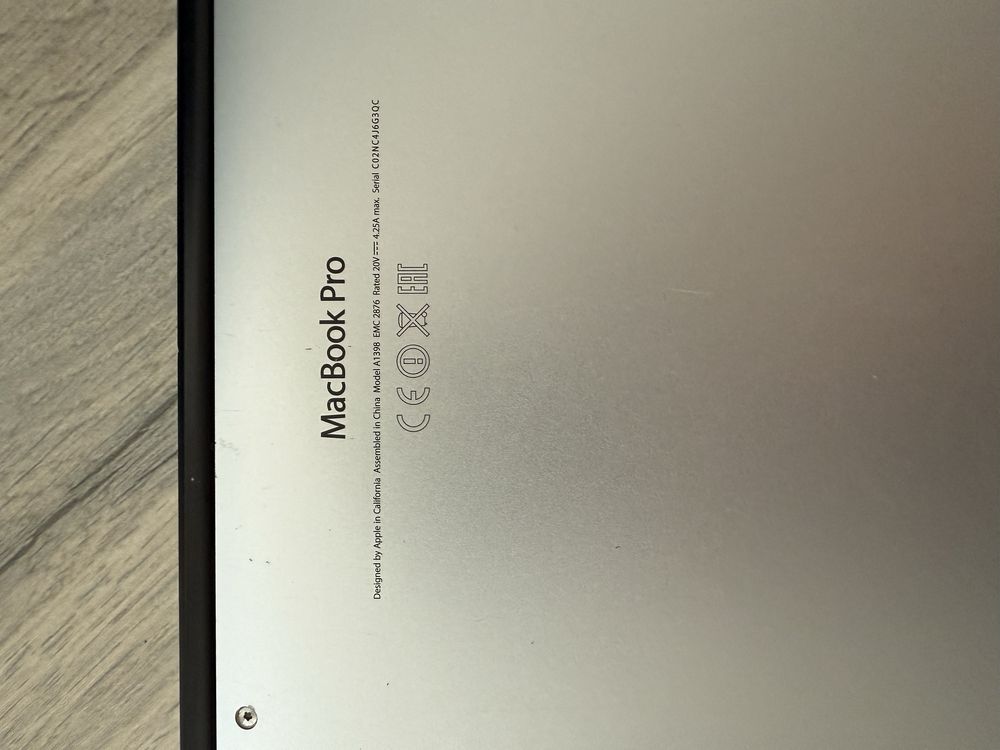 macbook pro 15” Retina mid 2014 i7 16gb 256gb