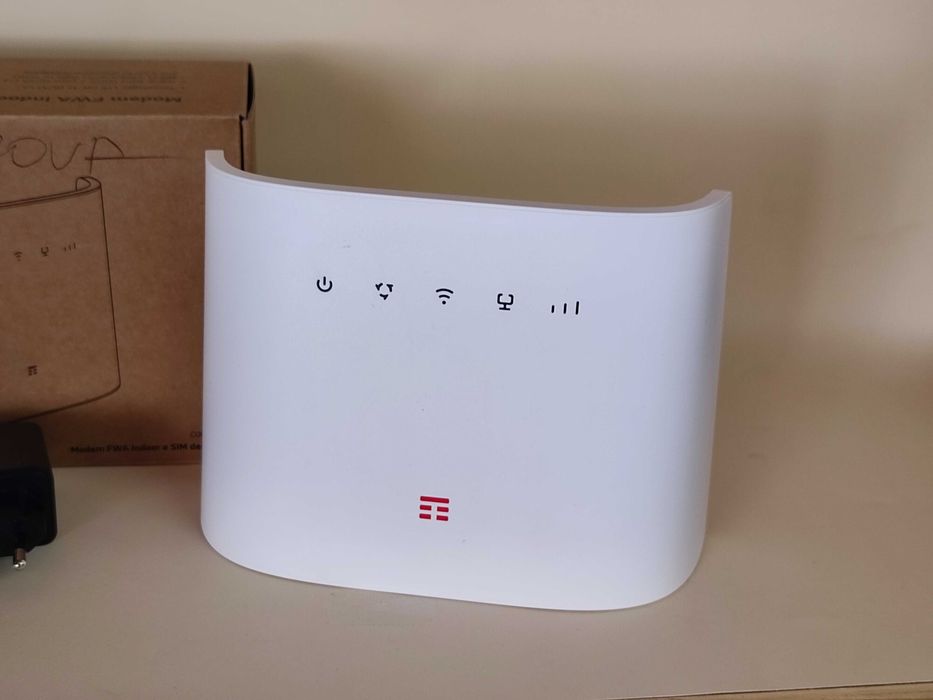 Router TCL 4G+ 600mbps Cat.12/13