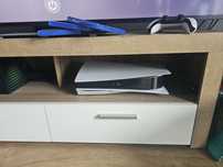 Konsola PS5 z napędem, stan bardzo dobry, oryginalne pudełko, gry