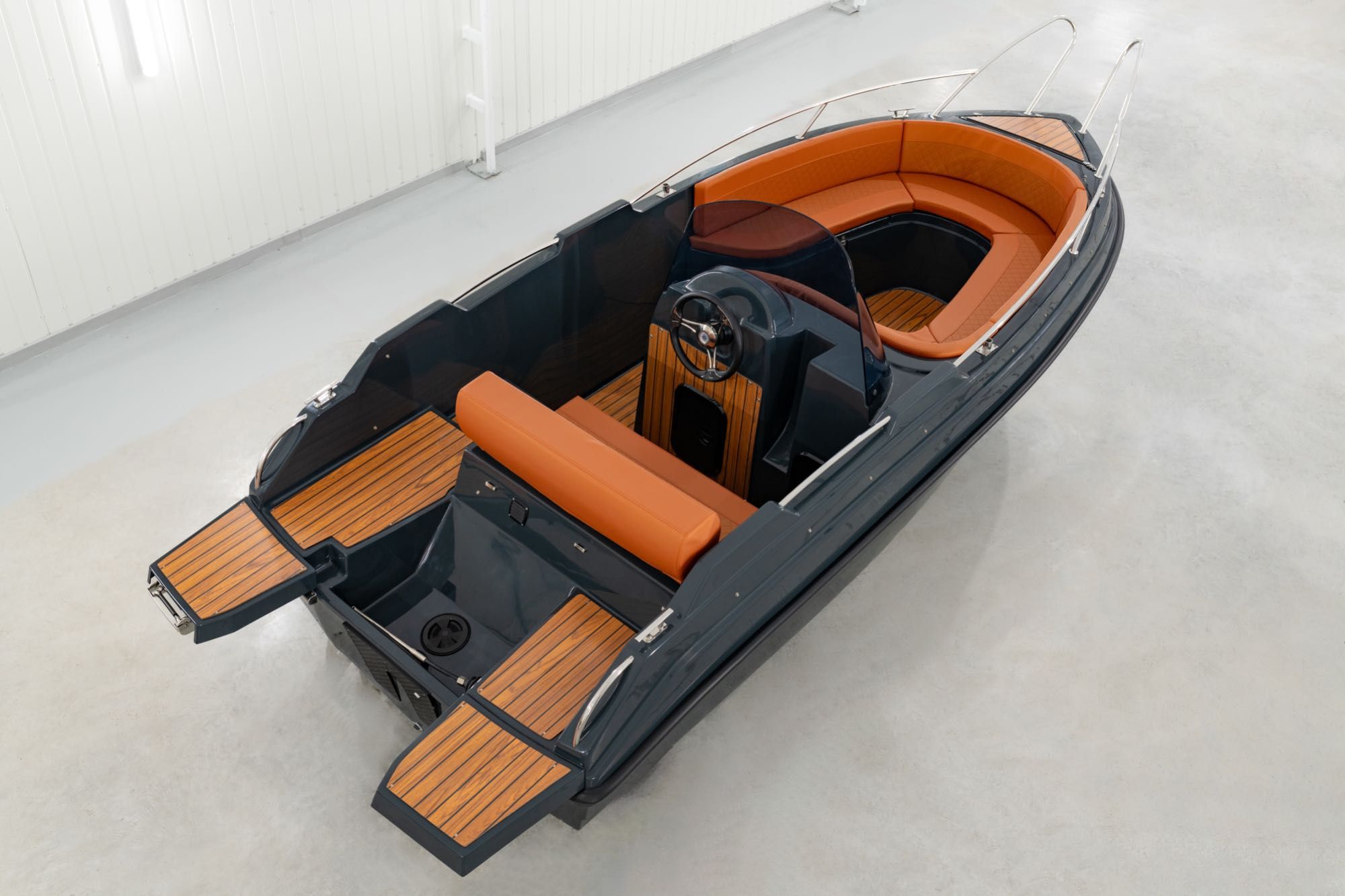 Ekskluzywna Motorówka Elektryczna 525 SUN BOAT