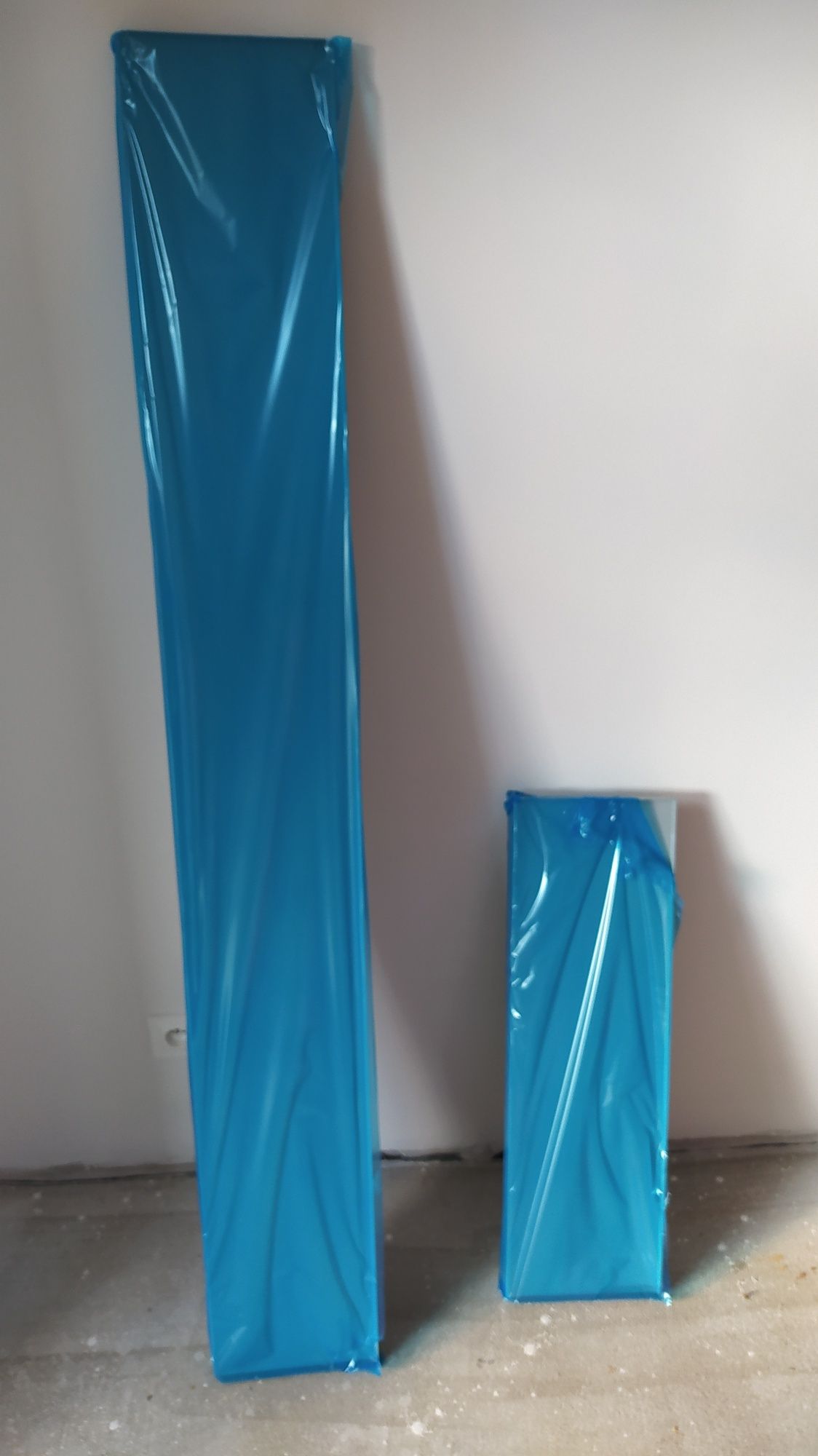 Parapet szary aluminium 
177x24