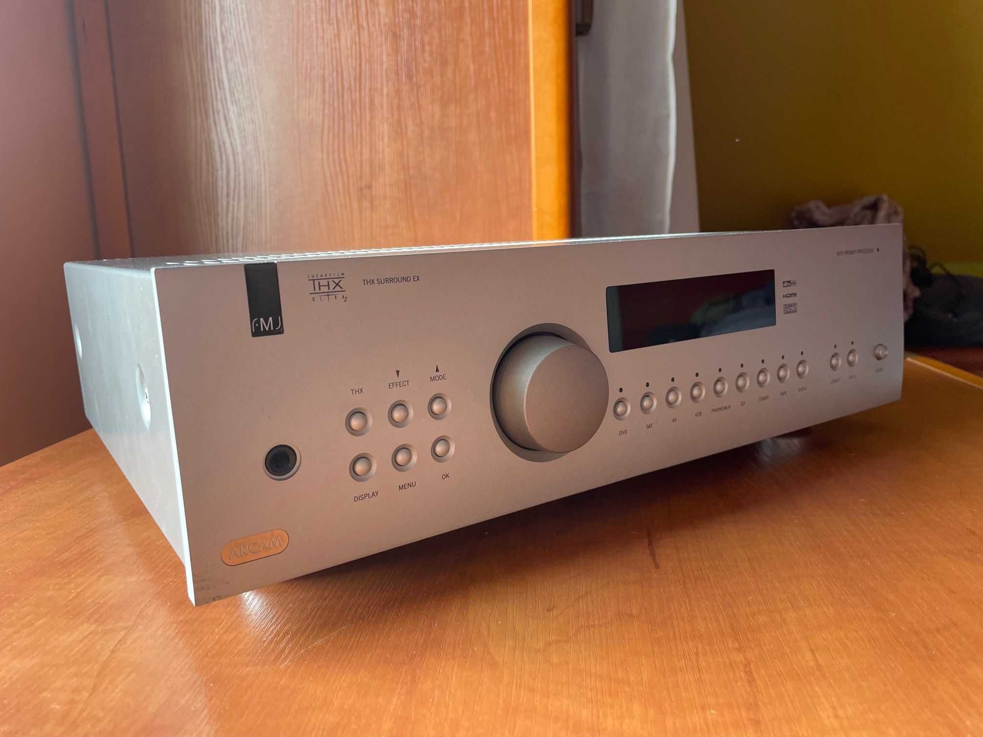 Arcam FMJ P7 / FMJ AV9 - Wzmacniacz kinowy i przedwzmacniacz/procesor