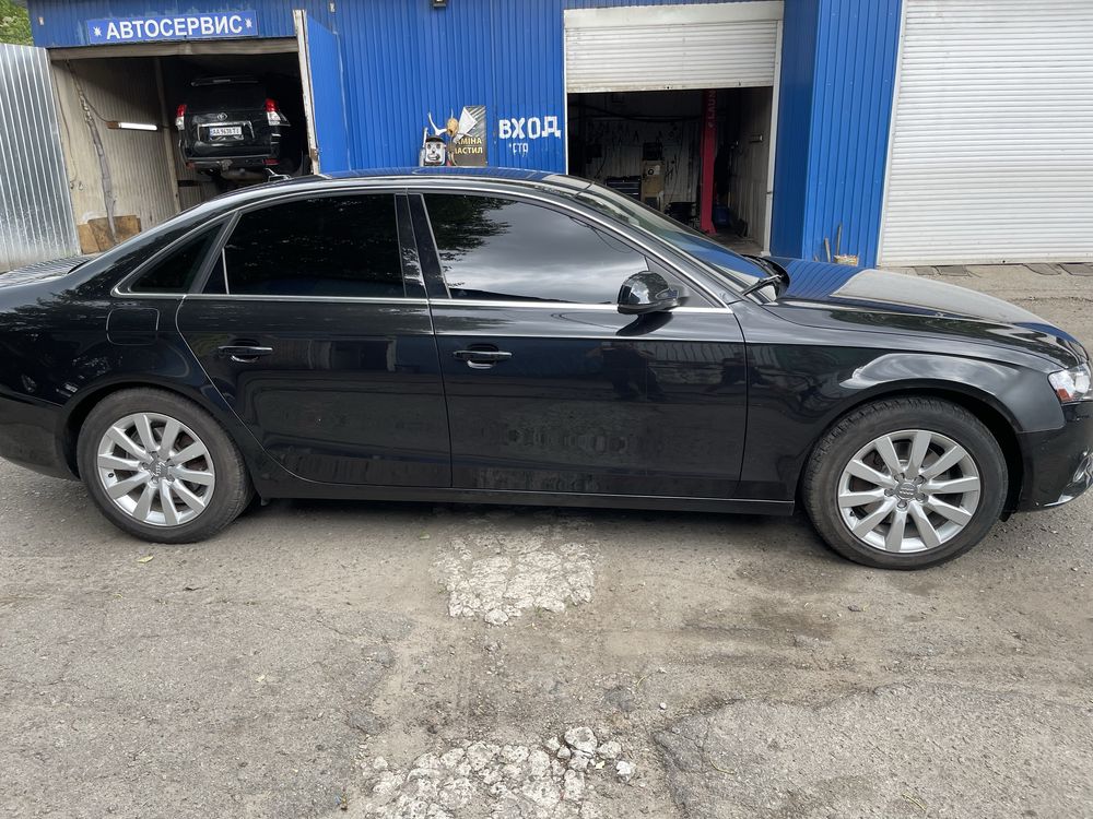 Продам audi a4b8