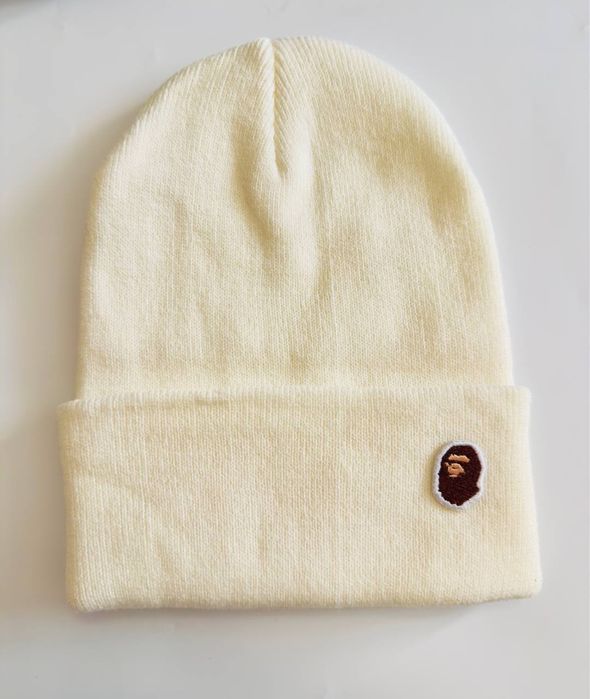 Шапка Bape вже в Україні