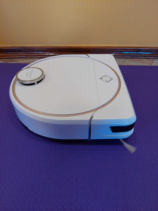 Продам б/у робот-пылесос Hobot Legee D7
