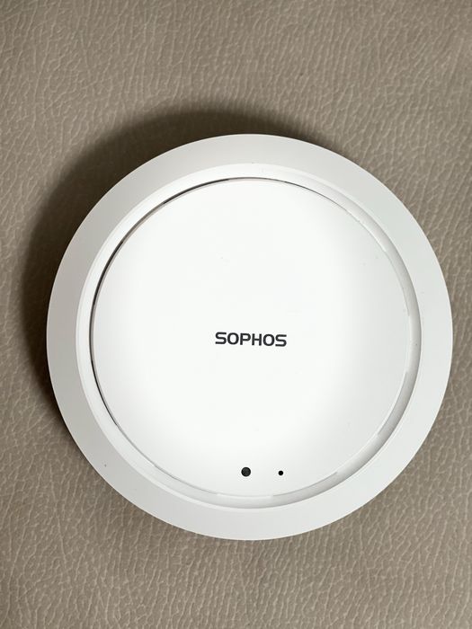 Бездротова точка доступу Sophos AP 55C