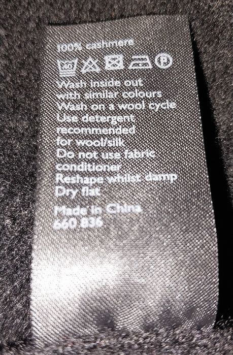 Гольф  кашемировый  100% кашемир  чёрный John Lewis