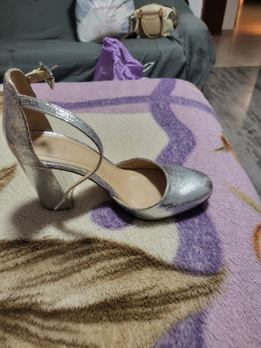 Sapatos classicos de mulher