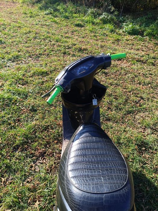 продам скутер хонда діо 27 весь зробляний