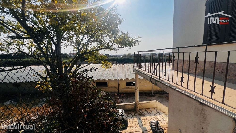 Terreno de 11,5 Hectares em Alcochete com 2 Moradias, Anexos || Vis...