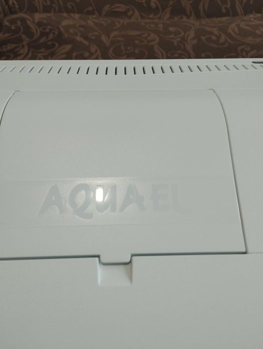 Sprzedam nowe akwarium z białą pokrywą i całym wyposażeniem. Aquatel