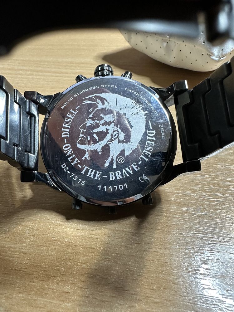 Продам годинник DIESEL DZ7315