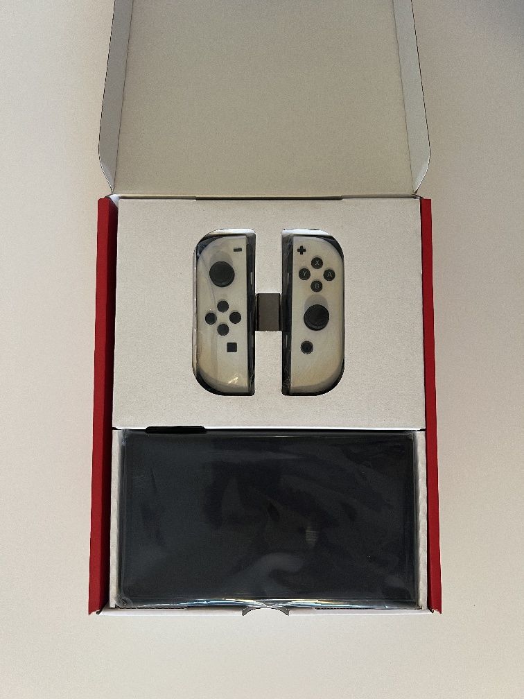 Nintendo Switch OLED Biały + Pokemon Arceus + Torba | Jak nowa