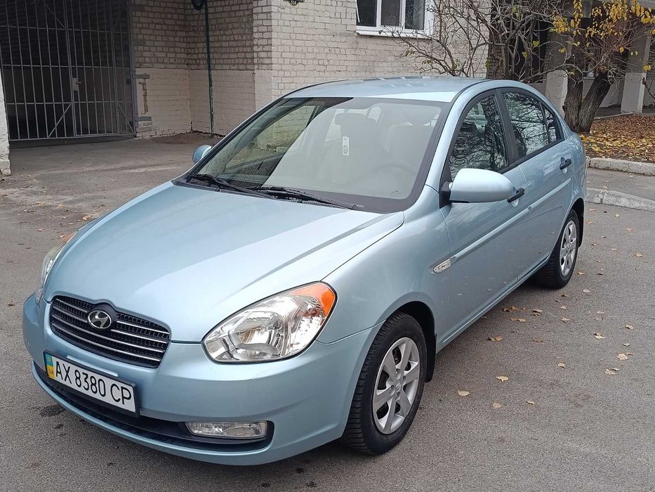 Hyundai Accent c оригинальным пробегом 100 т.км в хорошем состоянии