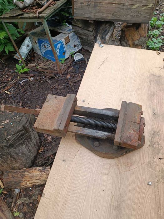 Лещата/тиски слюсарні 53 кг