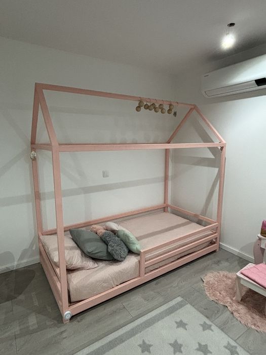 Cama montessori com colchão