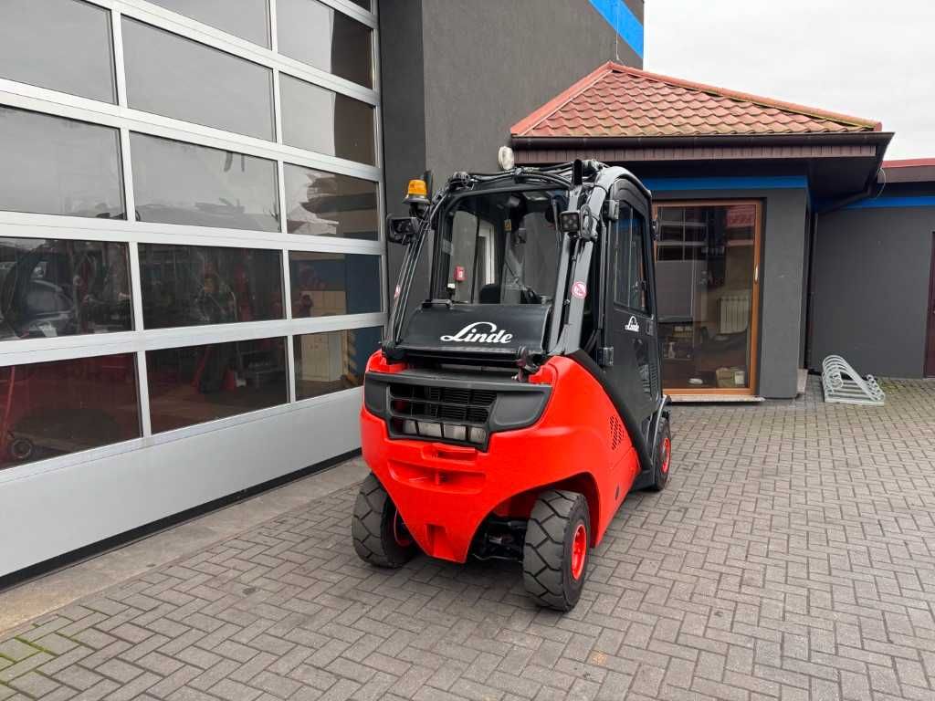 Wózek widłowy Linde H25T 2009 rok TRIPLEX kabina 788