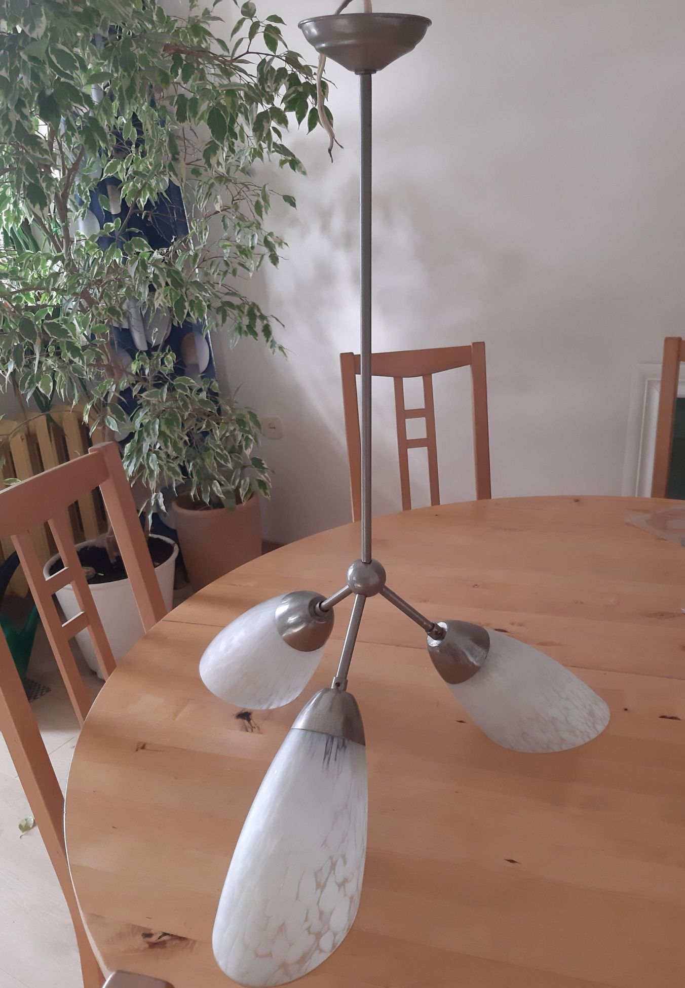 Lampa wiszaca żyrandol vintage 3 klosze, lata 50 PRL