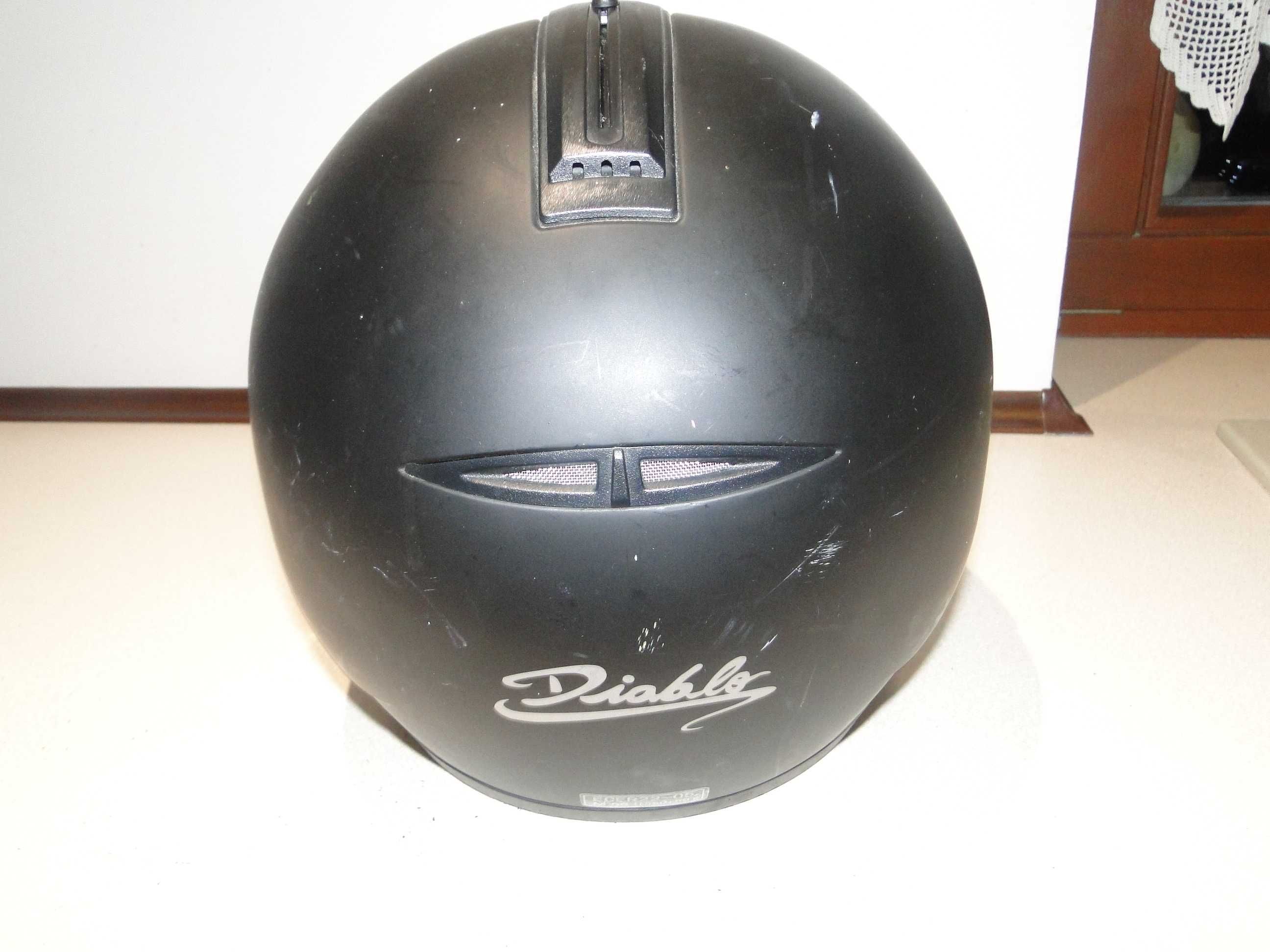 kask firmy Diablo M