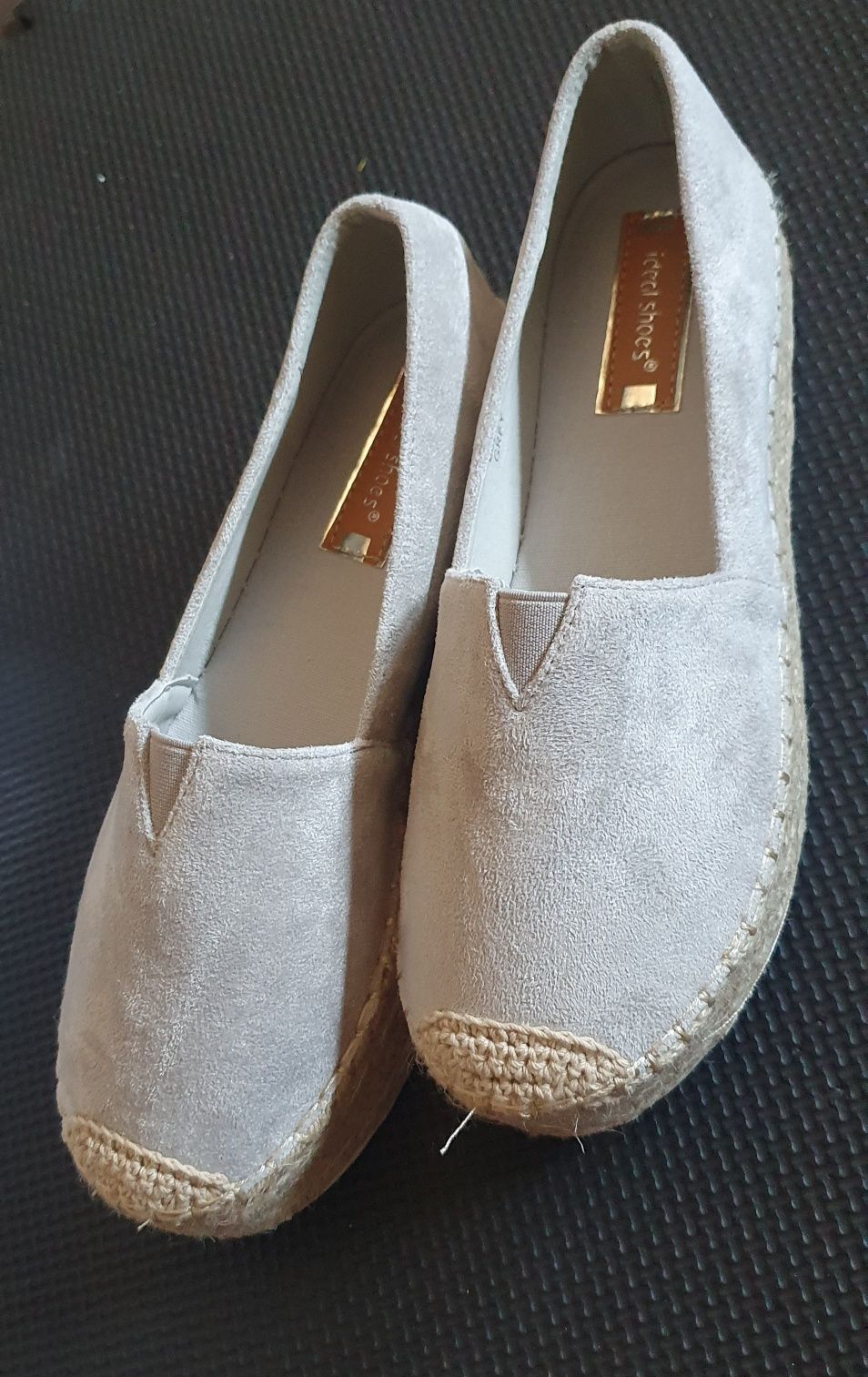 Szare espadryle nowe