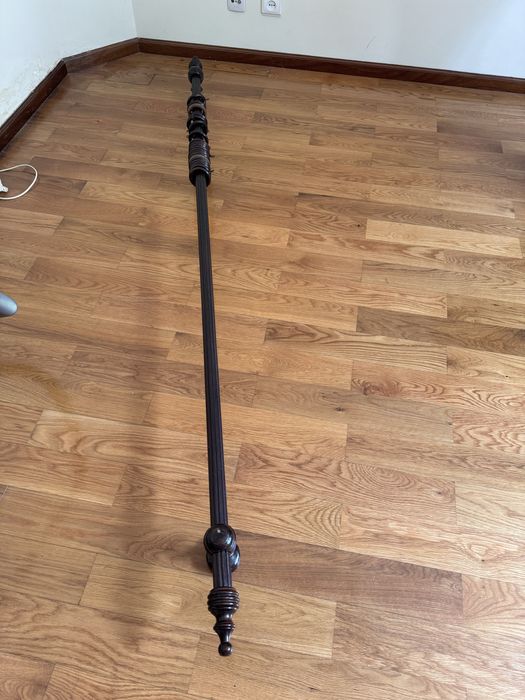 Varão p/cortinados + argolas em madeira | 2.15m