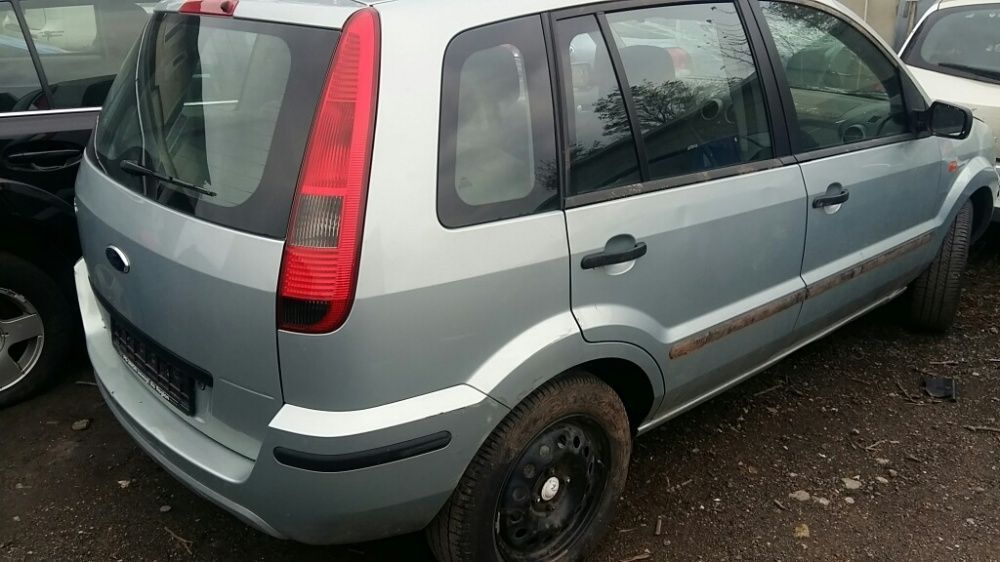Ford Fusion części blacharskie mechaniczne silnik skrzynia zawieszenie