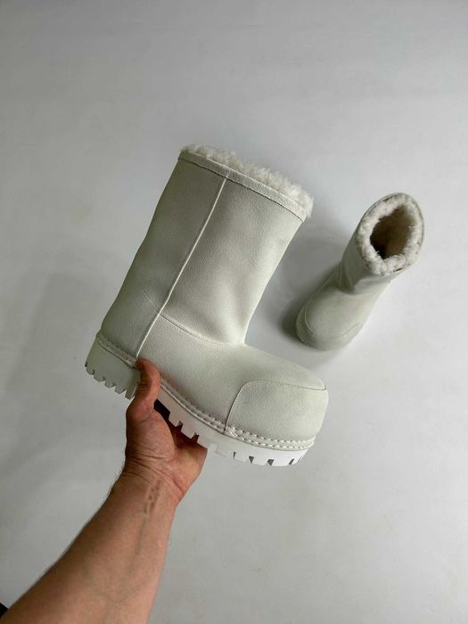 BALENCIAGA ALASKA High Fur Boots white ботинки чоботи білі сапожки 43