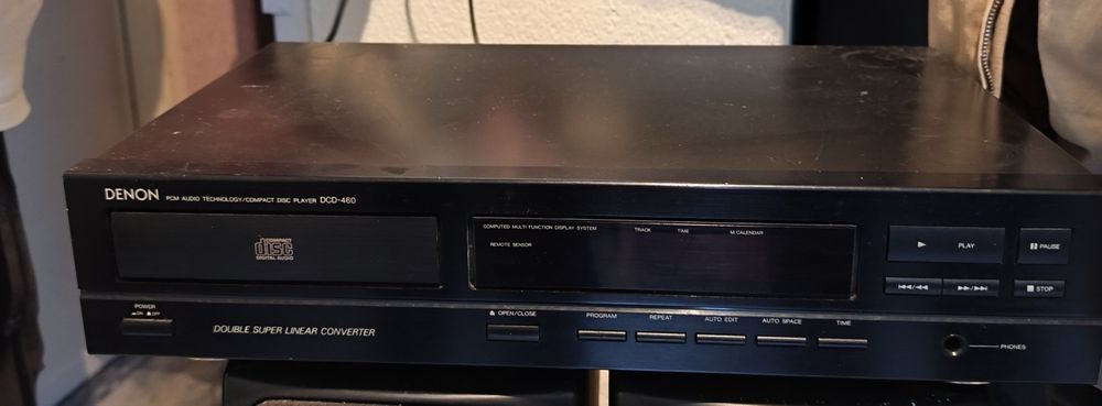 Leitor de CD Denon a funcionar