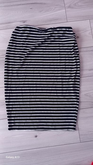 Sprzedam sukienki  r 42 44