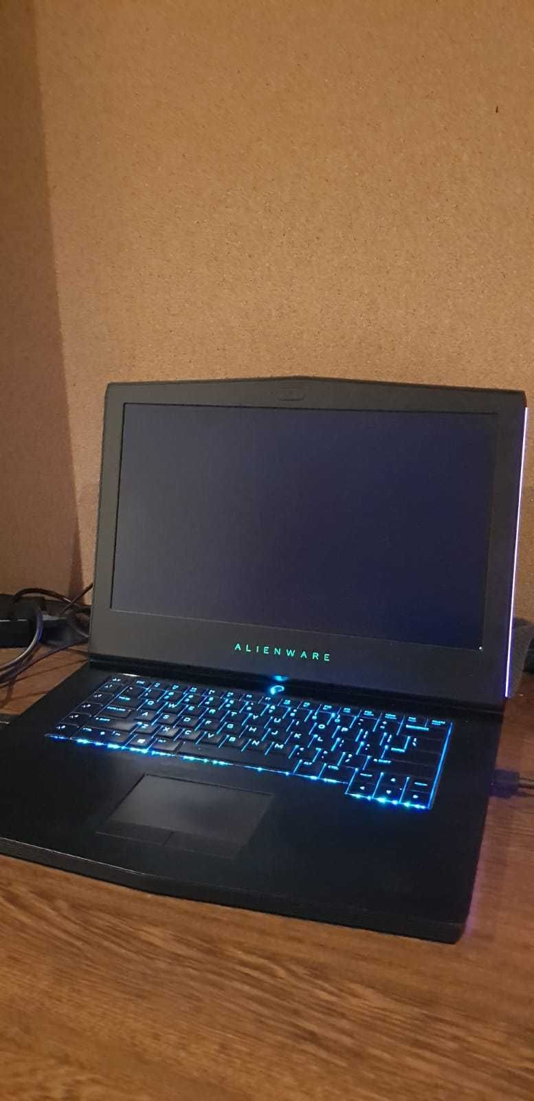 Laptop Gaming Alienware 15 r4 (GTX 1060 6gb, i7-8750H CPU 2.20GHz)