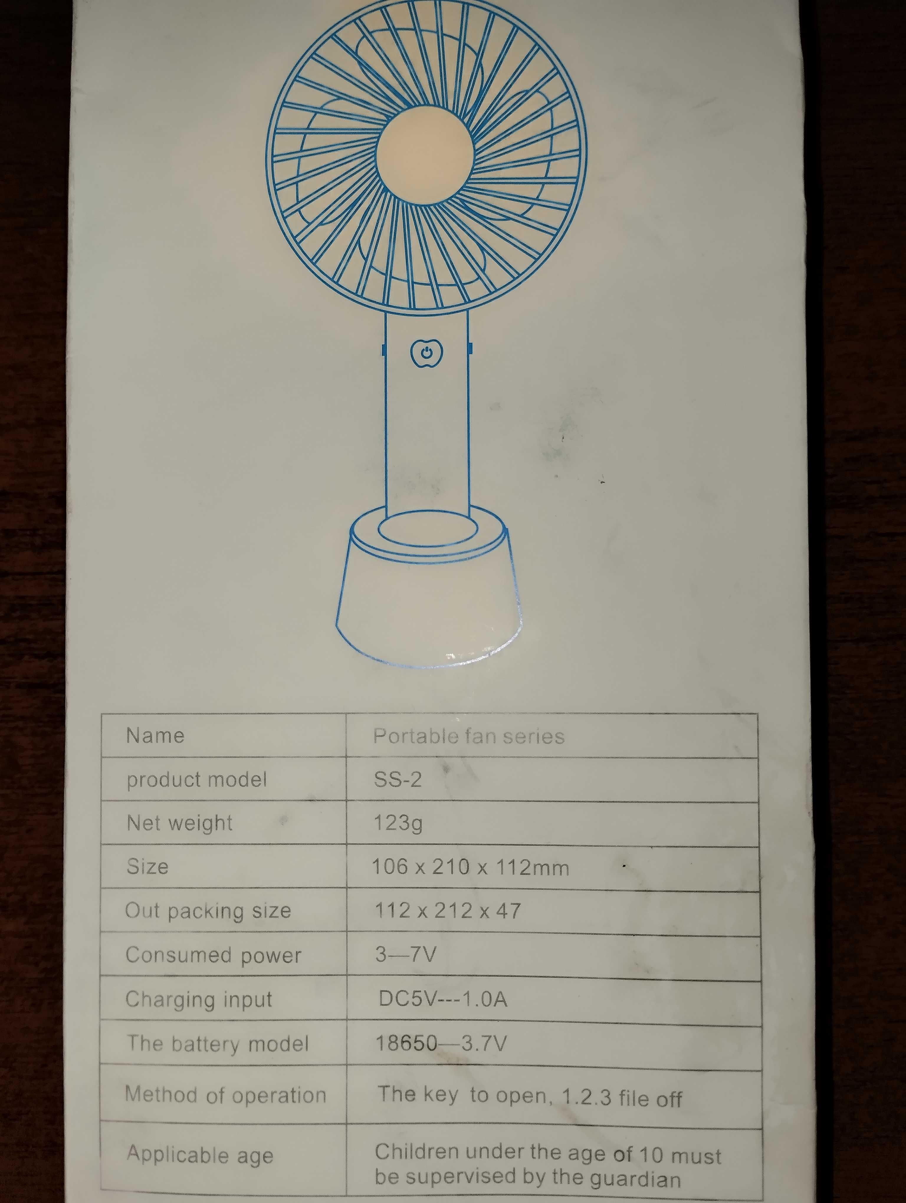 Аккумуляторный вентилятор на подставке. Зарядка через usb.
