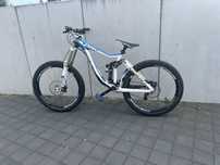 Giant glory DH rama M