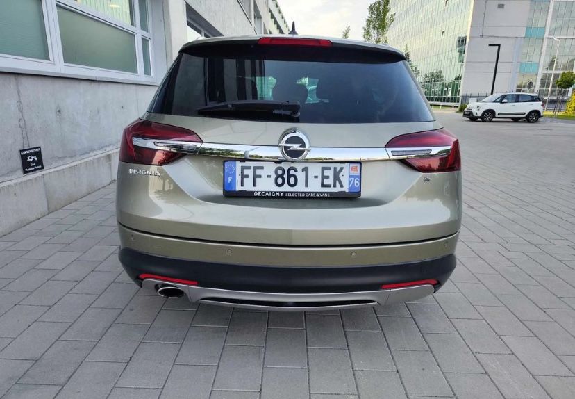 Opel Insignia 2014 дизель 2.0 CDTI 4x4 Country Tourer