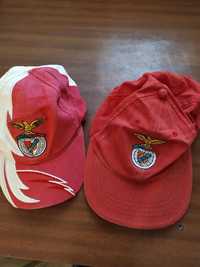 Conjunto de 3 bones do Benfica de criança