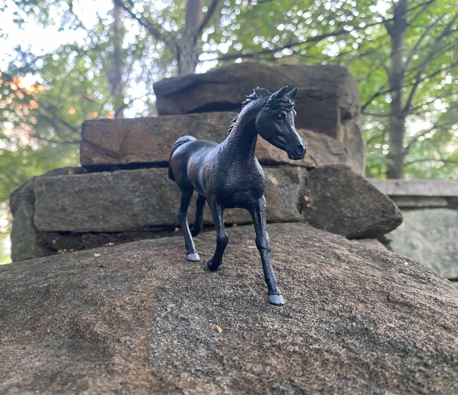 Schleich жеребец 2023
