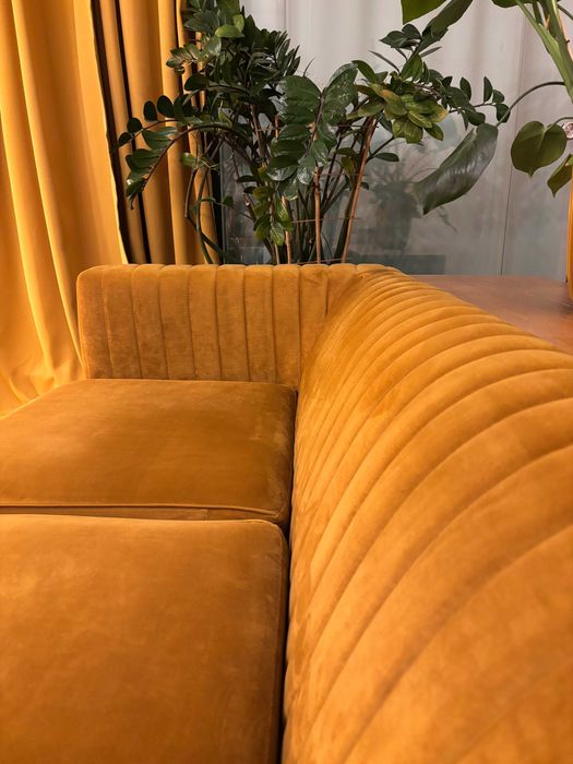 Sofa dwuosobowa Slender - Kanapa Musztardowa Velluto 8 - Stan Idealny