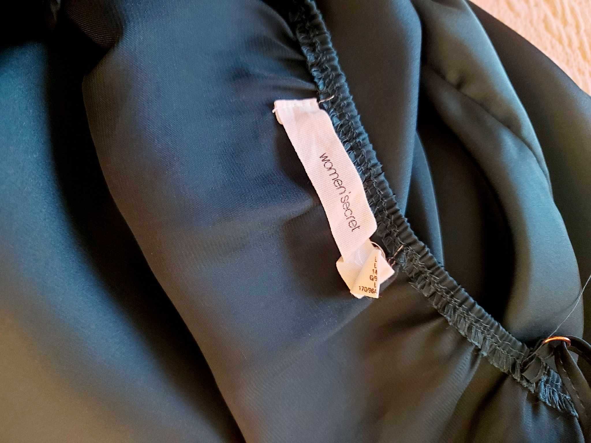 Blusa verde de cetim