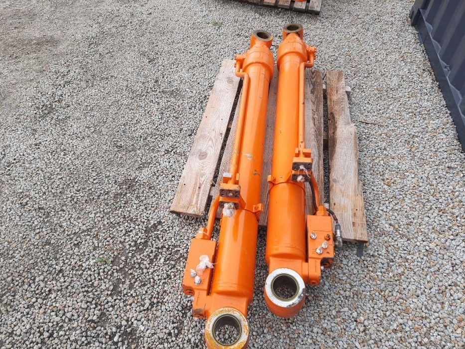 doosan dx 225 lc siłownik podnoszący ramie komplet siłowniki 2 sztuki