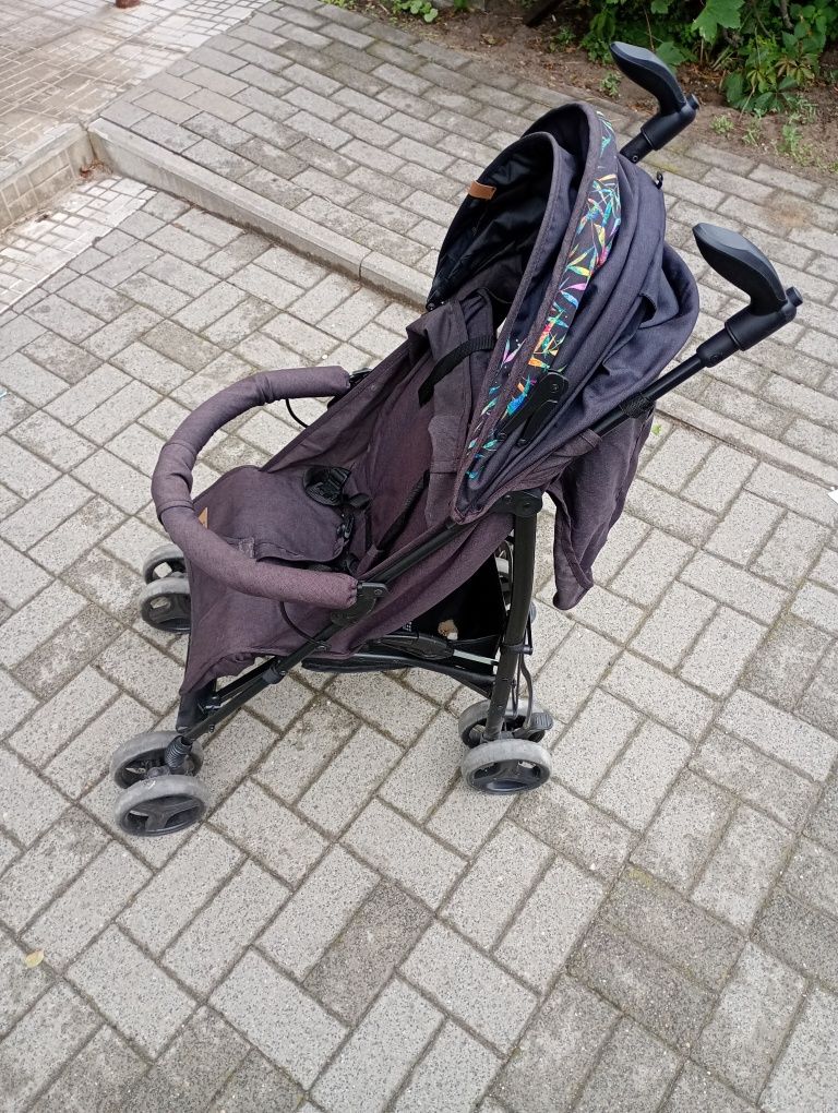 Wózek spacerowy Lionelo