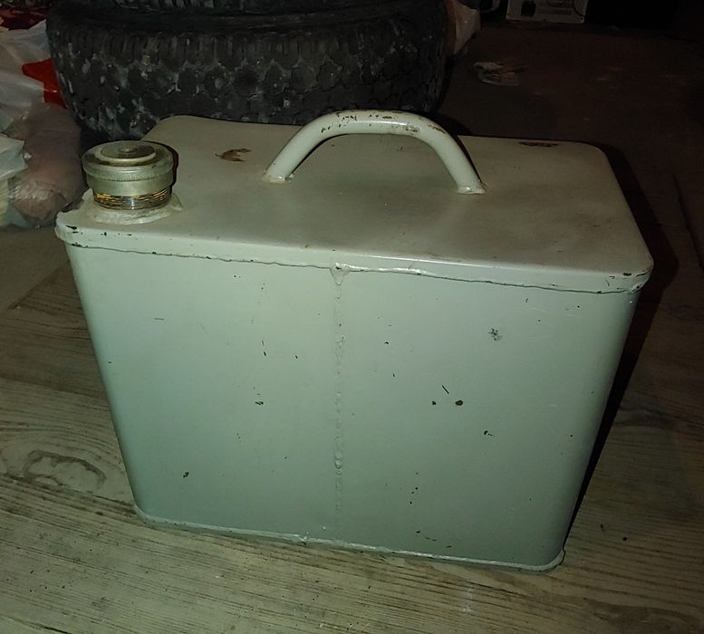 Канистра для топлива (металл 20л)