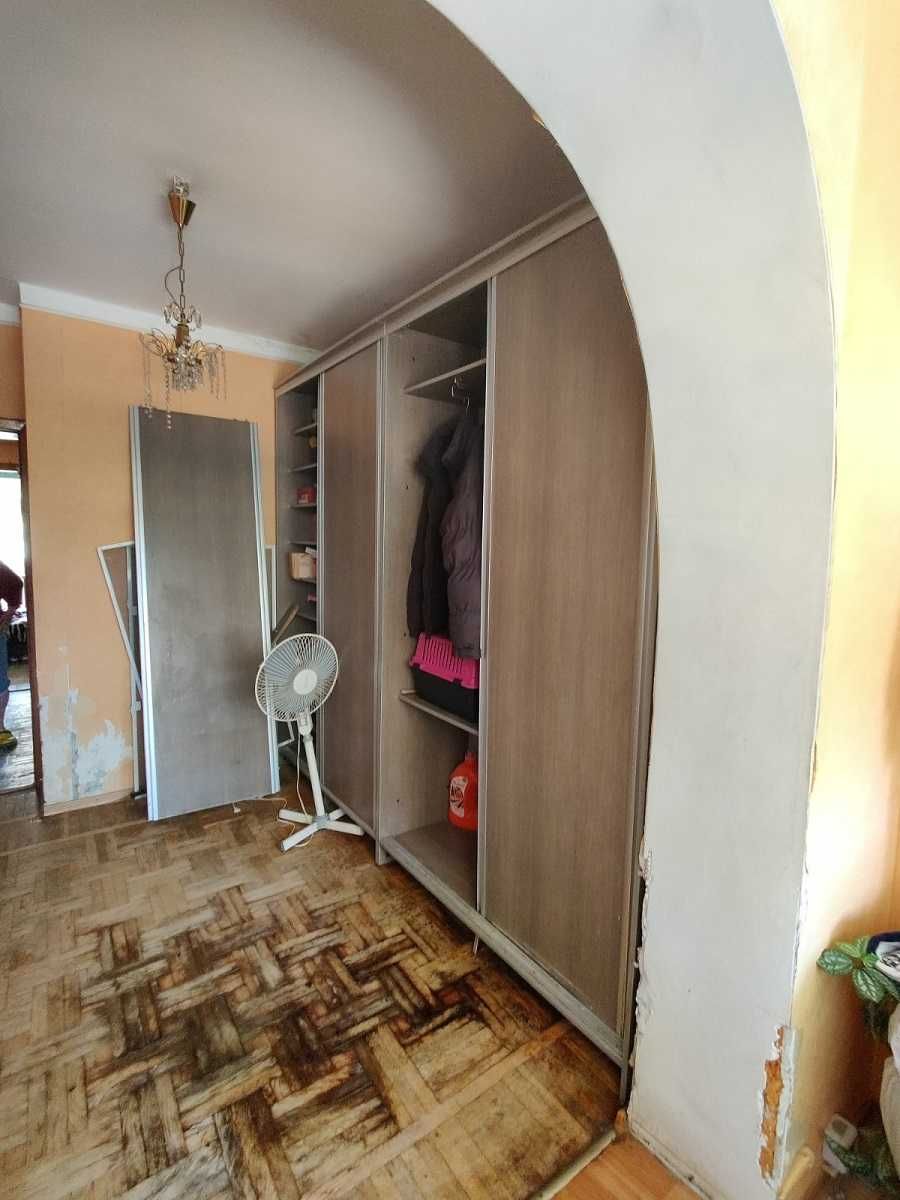 Продам 3-х комнатную квартиру на Таирова
