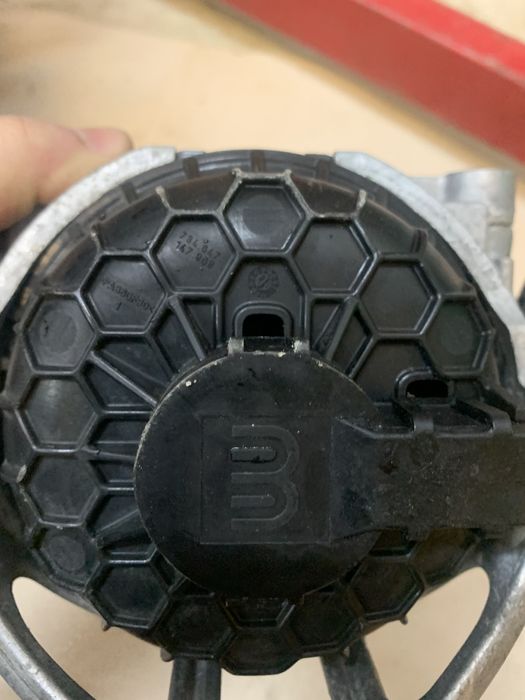 Подушка двигуна права Audi q5 80a 2017-2022 4M0199372B