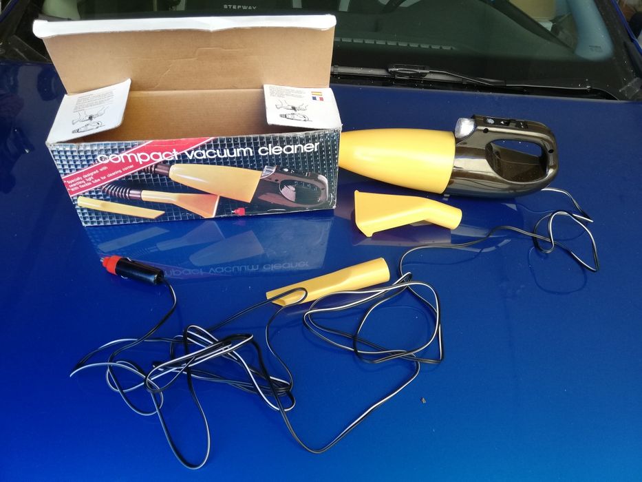 Aspirador auto/casa.