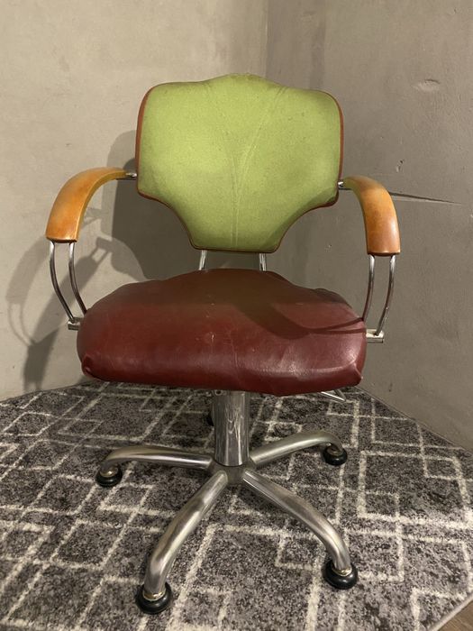 Крісло перукарське