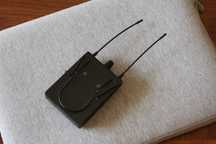 AKG odbiornik UHF typ bodypak.