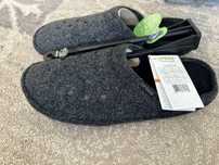 Продам домашні капці (тапки) Crocs