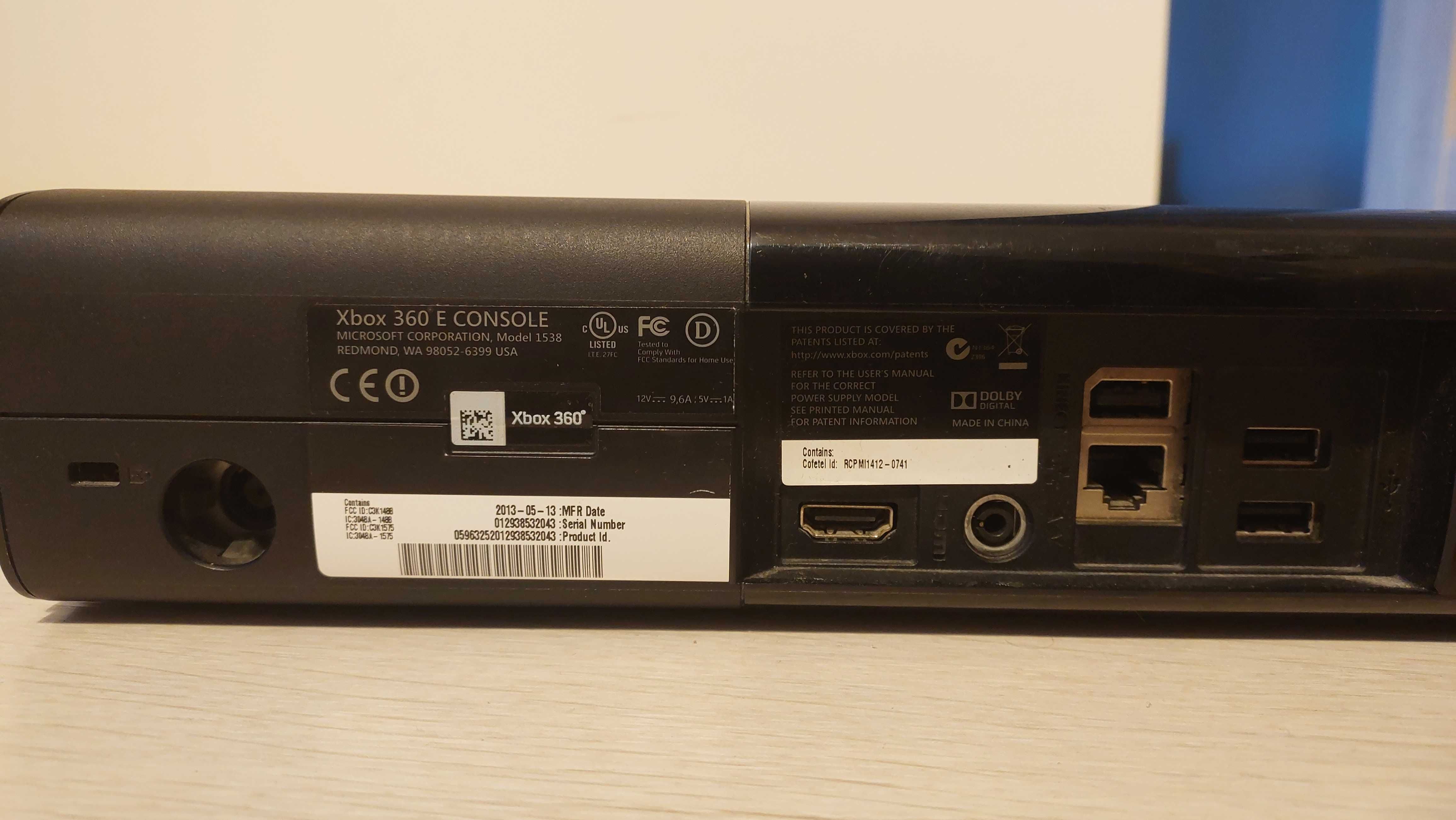 Konsola Xbox 360e