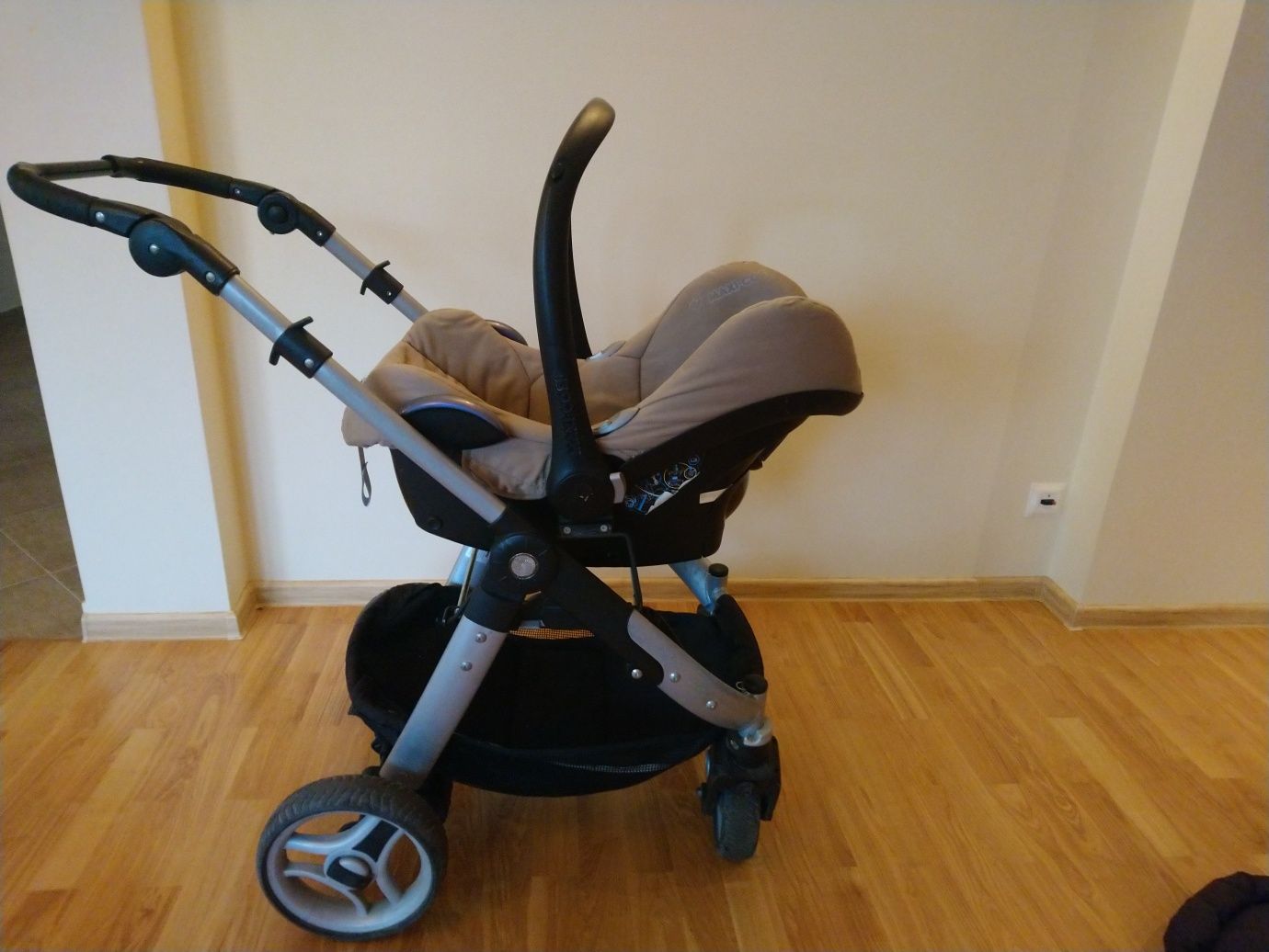 Wózek dziecięcy Cosmo 10 3w1