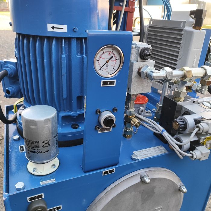 Ponar Wadowice Zasilacz hydrauliczny.